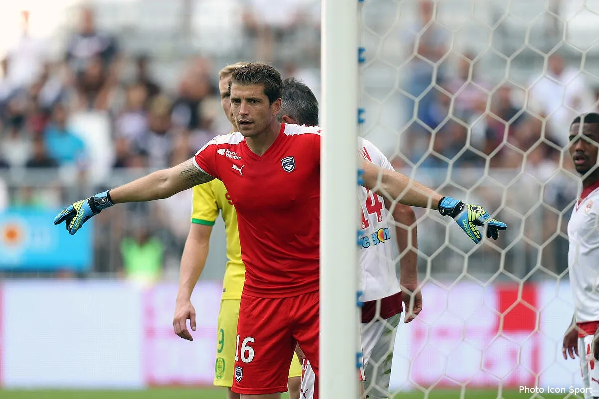 bordeaux cavani ne pourra pas respirer previent carrasso carrasso 9170272