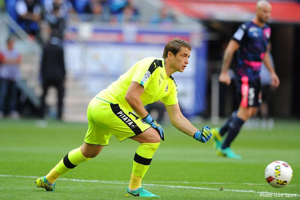 bordeaux cedric carrasso ne sera pas opere iconsport jpt 100916 06 16162574