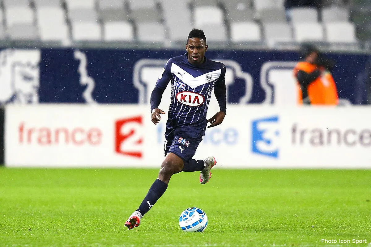 bordeaux chicha et maillot de l om sur le dos poko iconsport blo 120116 08 12143094