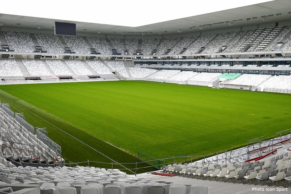 bordeaux en mode bug total avec la billetterie du nouveau stade iconsport blu 230315 02 04109995