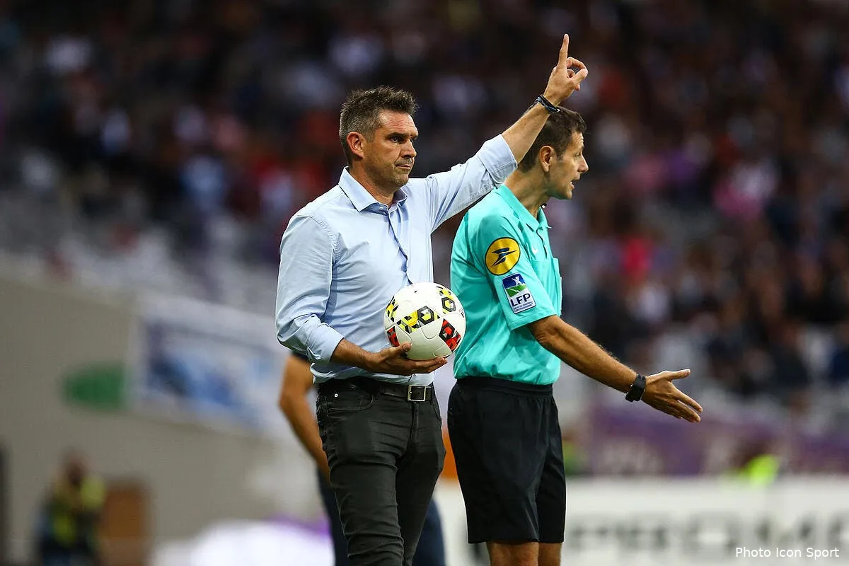 bordeaux fait ce qu il peut avec son terrain impraticable iconsport blo 200816 10 78156102