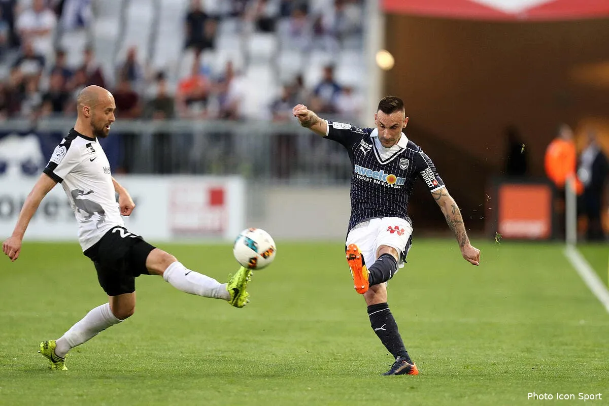 bordeaux gourvennec zappe les joueurs qui ont la tete ailleurs iconsport blo 080417 05 35190865