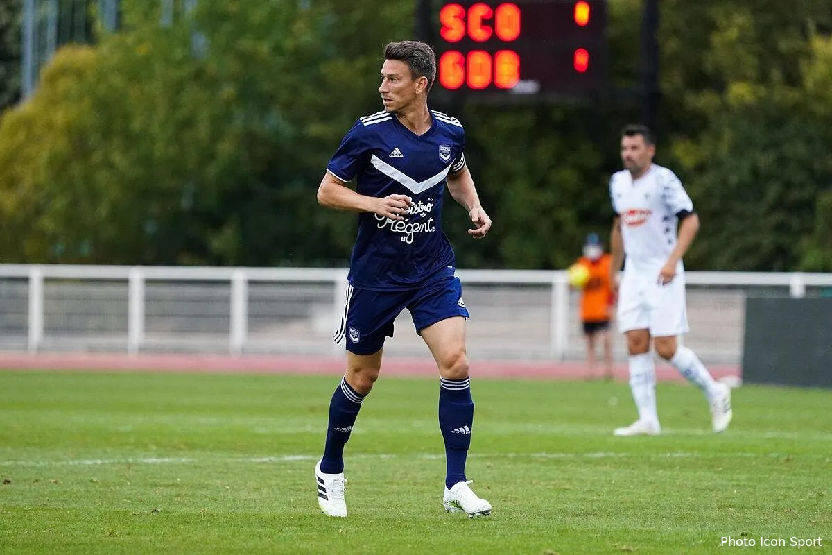 bordeaux l aveu qui fait mal bordeaux vise le ventre mou icon edy04596290293