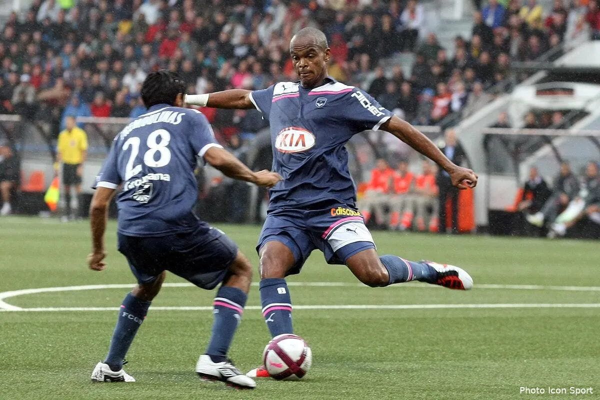 bordeaux la defense comme premier chantier iconsport trv 130811 121 0924416