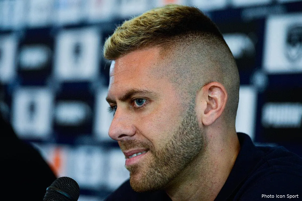 bordeaux menez a ete opere apres avoir eu l oreille coupee iconsport blu 010816 93 18150776