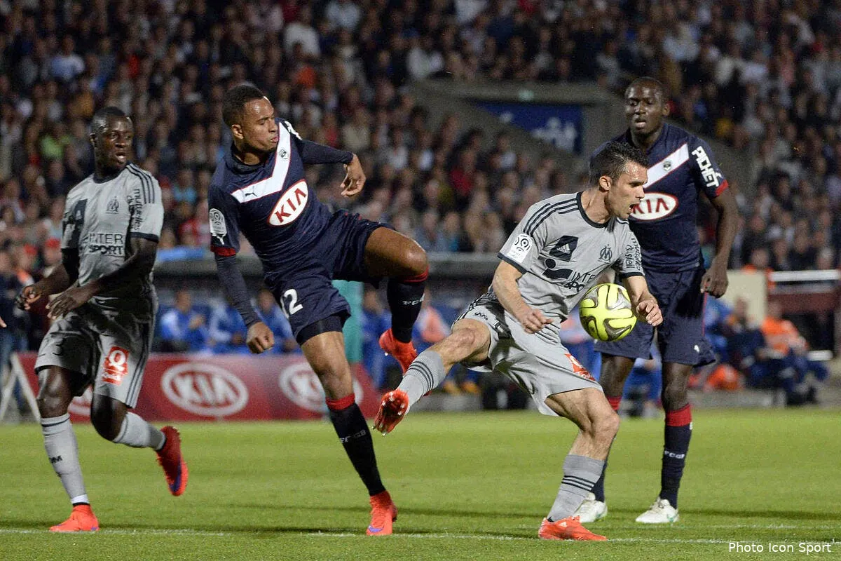 bordeaux ne peut pas jouer au basket dans la surface iconsport blu 120415 01 16108821