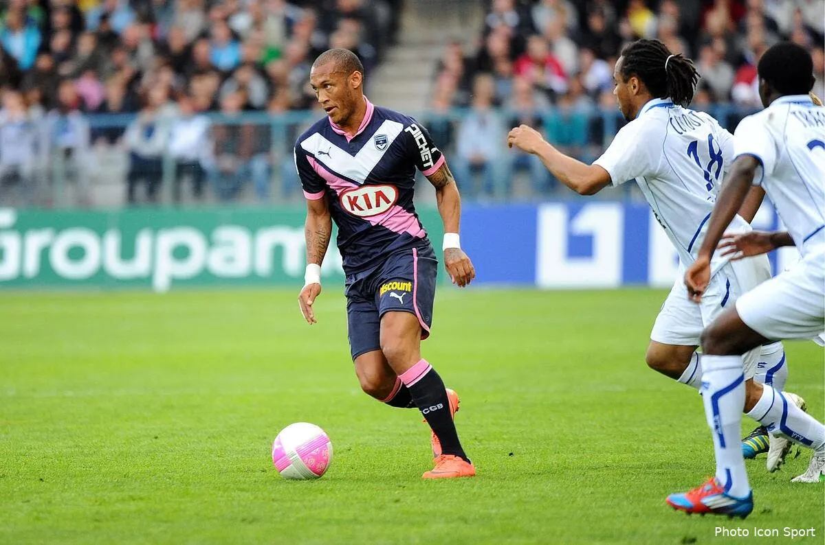 bordeaux ne se presse pas pour prolonger son goleador iconsport win 070512 06 7735488