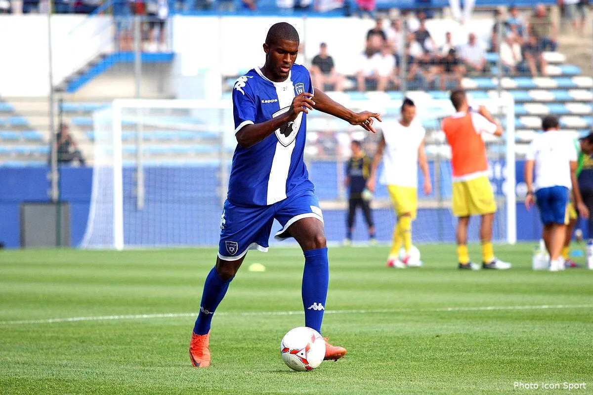 bordeaux ne veut pas emmerde par un joueur prete iconsport mae 040812 01 0241535