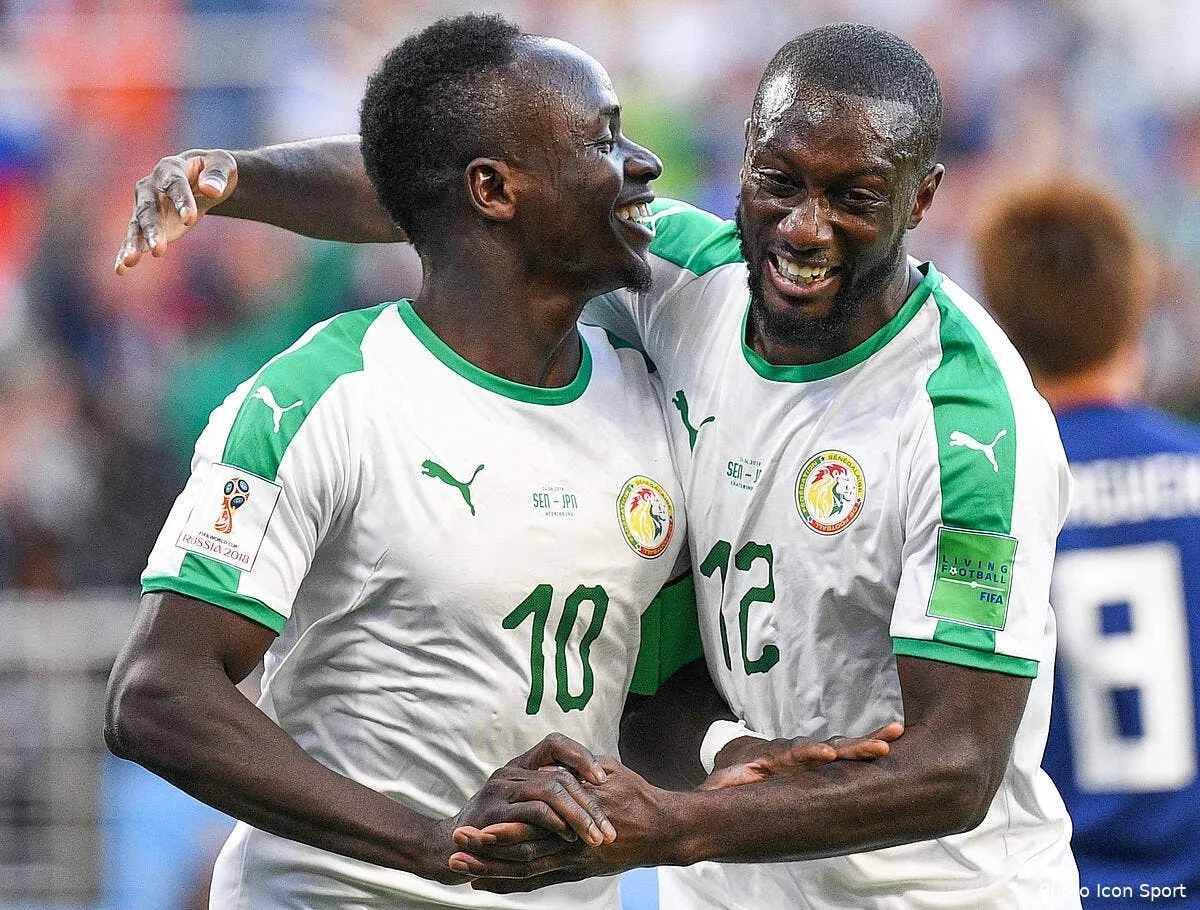 bordeaux sabaly arrive a naples iconsport icon spu 240618 93 107225871