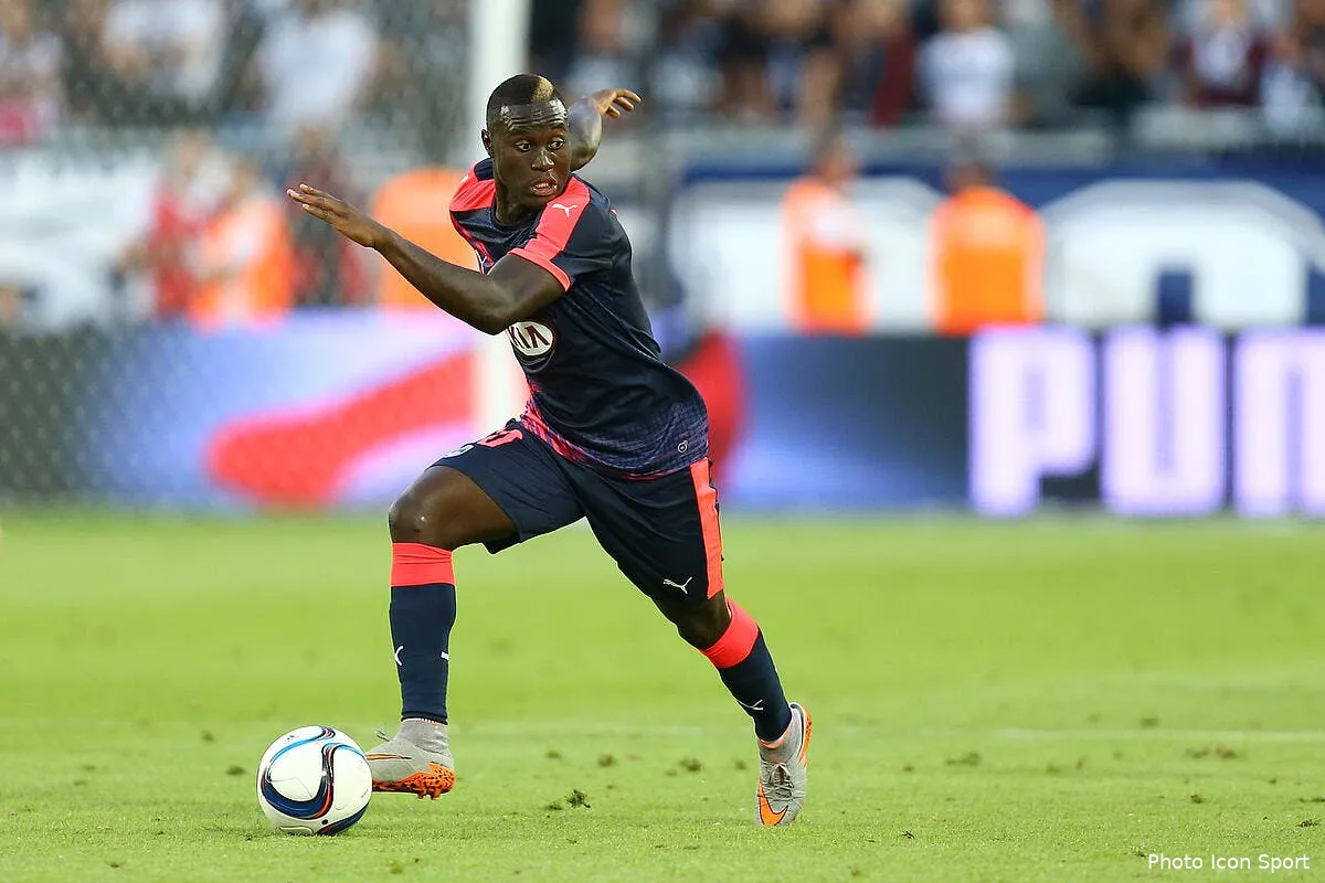 bordeaux se vante d avoir embrouille ruffier saivet 7118355