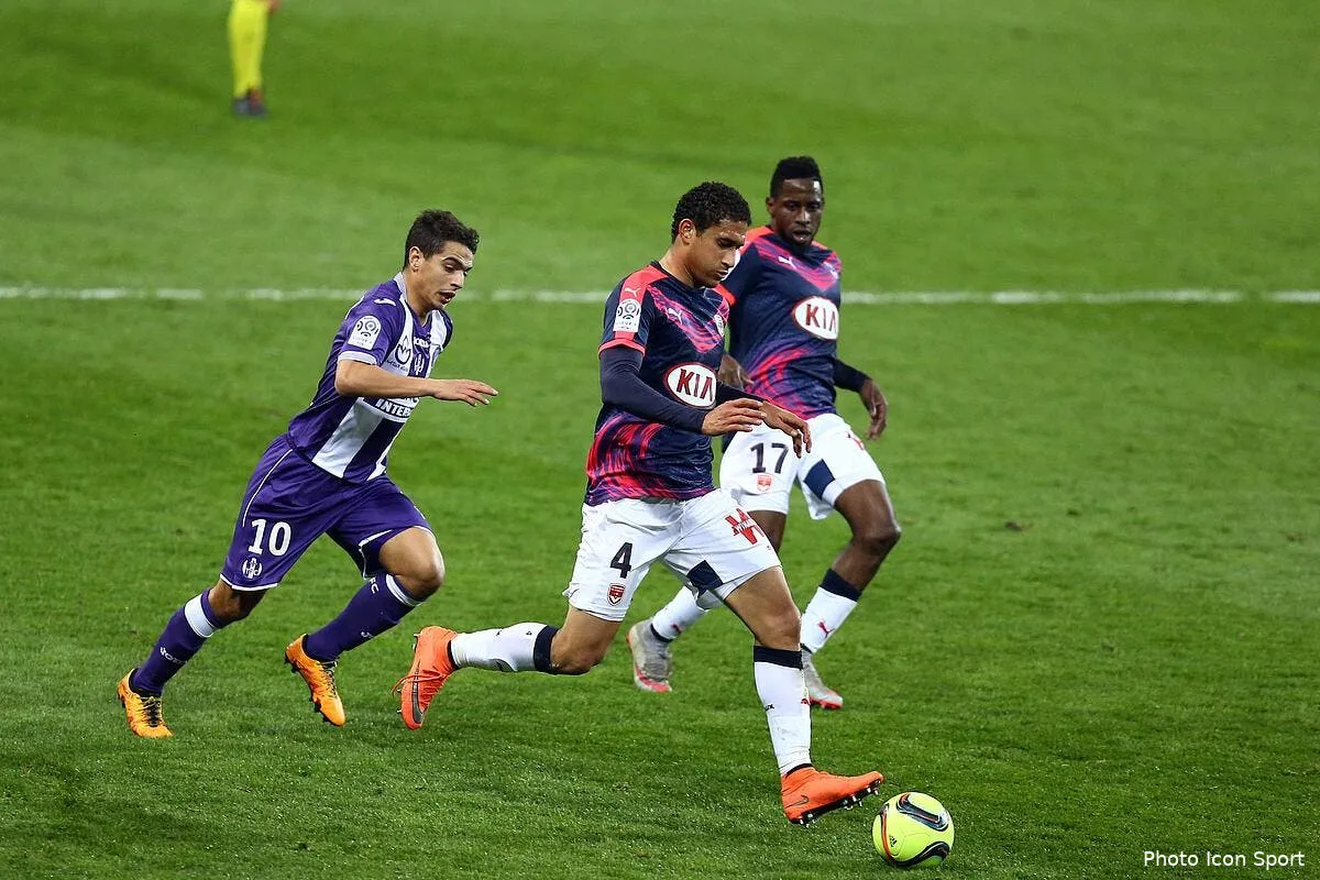 bordeaux triaud a vire sagnol mais c est la faute des joueurs iconsport blo 120316 57 63136826