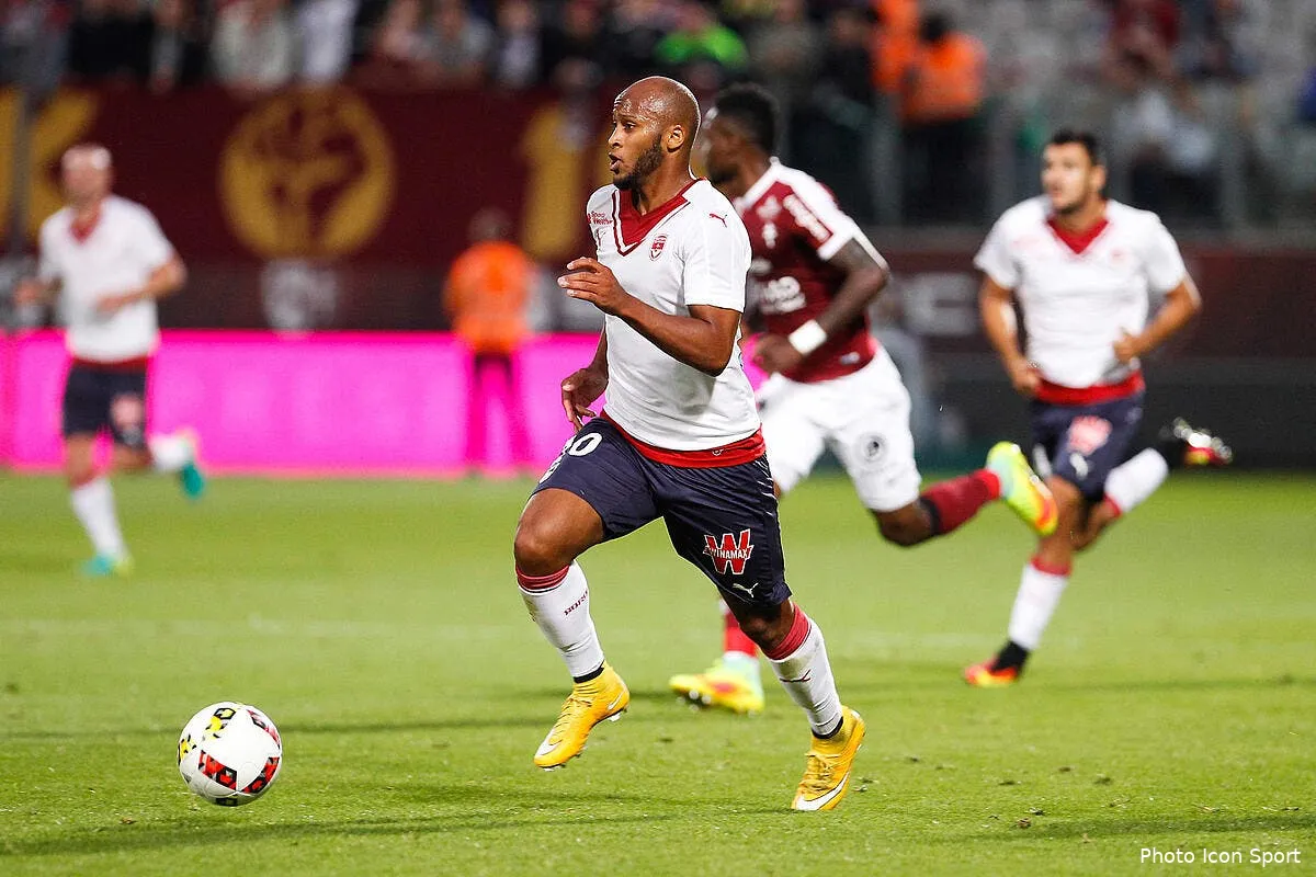 bordeaux un deuxieme attaquant se dirige vers angers thomas toure191665