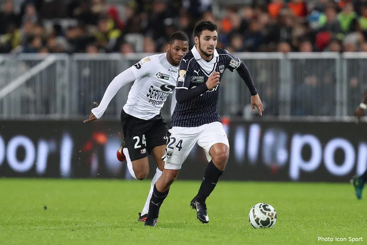 bordeaux west ham part a l abordage d un attaquant des girondins iconsport blo 110117 17 06167680