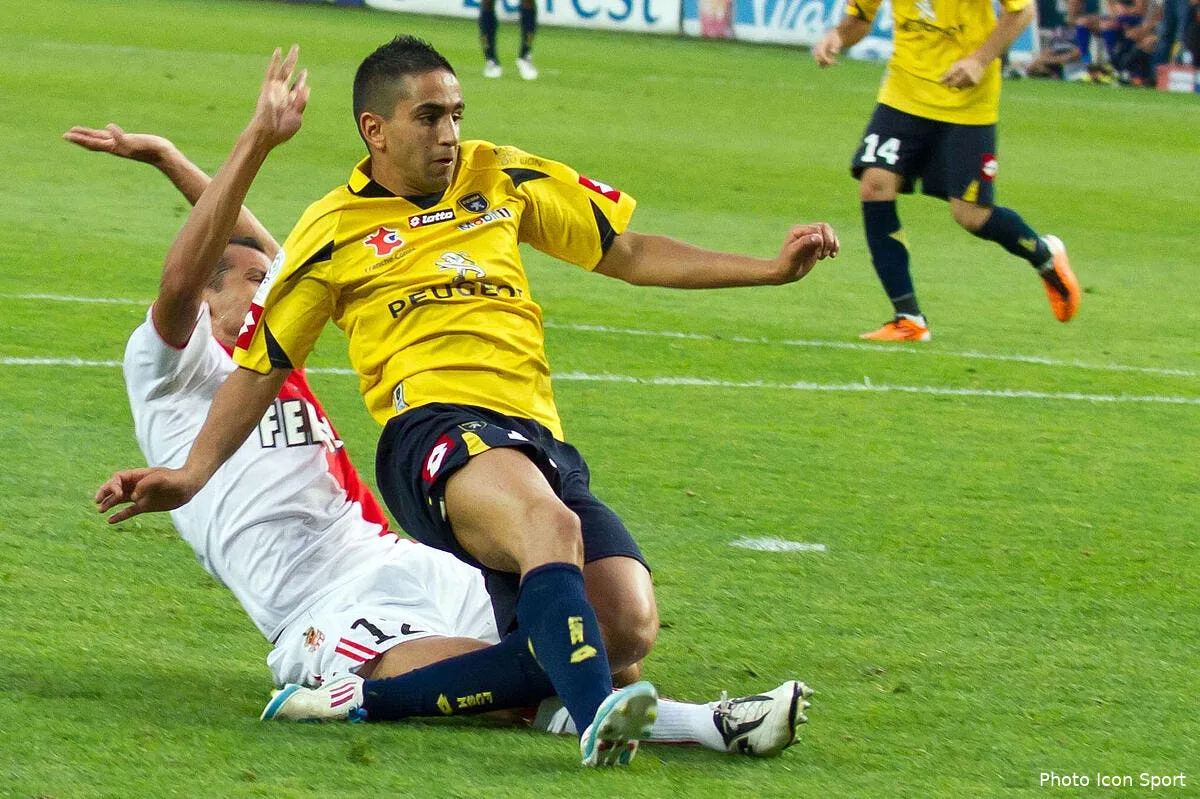 boudebouz a vraiment une touche avec liverpool iconsport con 110511 87 0421210