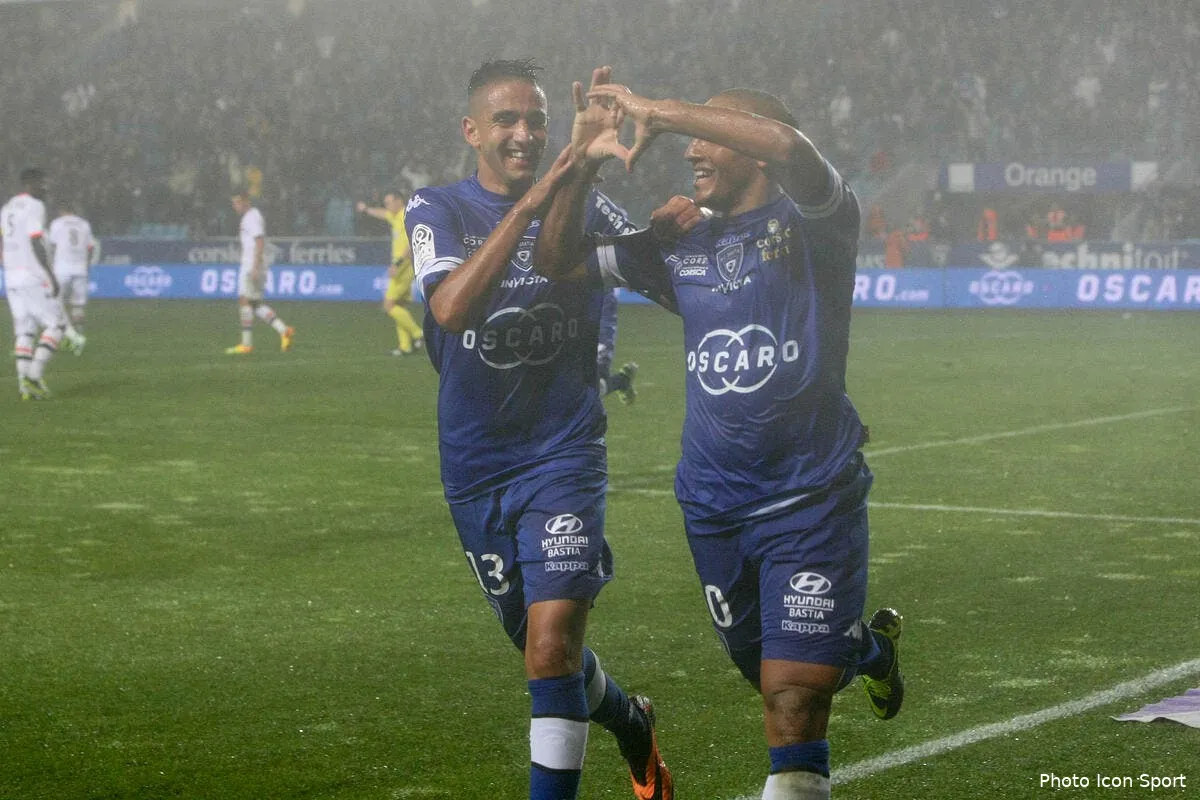 boudebouz khazri le duo d enfer de bastia face a lorient iconsport mae 041013 01 0166959