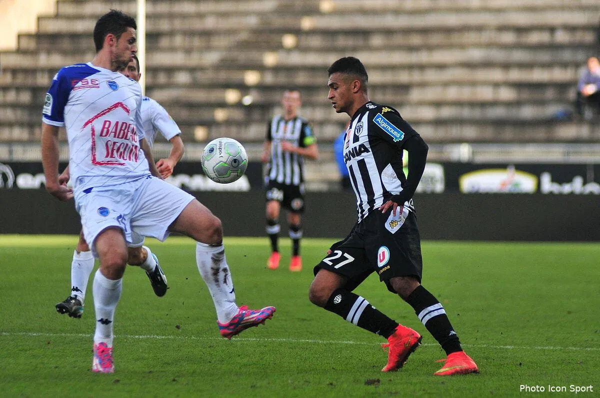 boufal a lille pour 3 me iconsport leb 291114 05 06101143