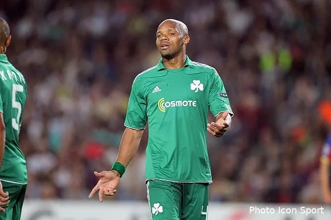 boumsong ne dit pas non a un retour a l ol au mercato boumsong de retour en l1 c est iconsport blo 140910 123 43 2907554797