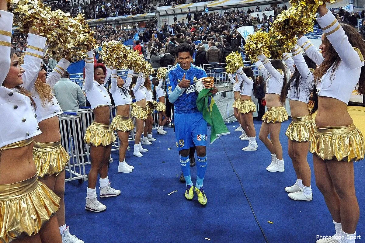 brandao le buteur en or va refaire ses valises de l om iconsport ppp 140412 92 0334558