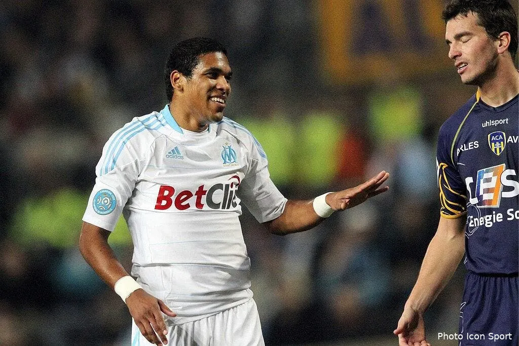 brandao tacle par un ancien bresilien de l om 66859 15231