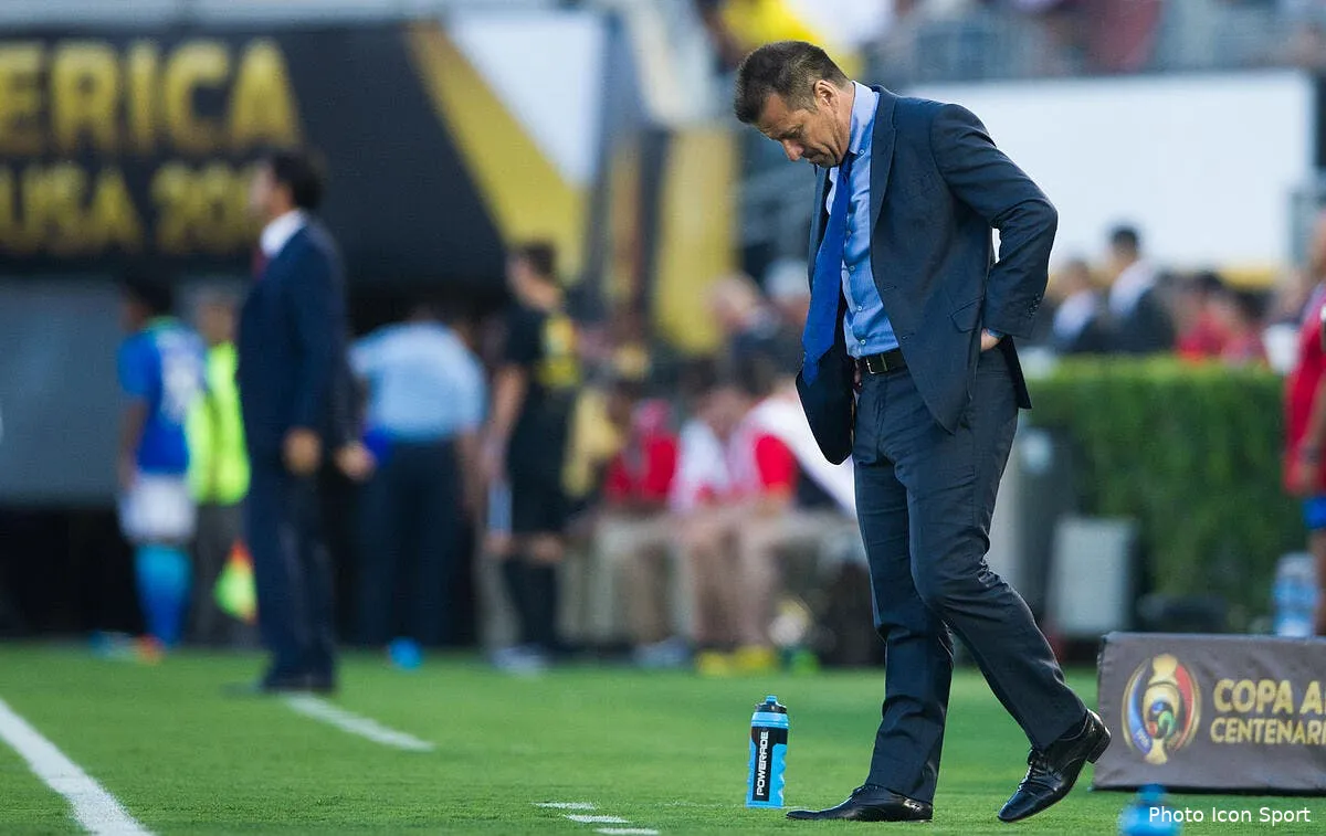 bresil dunga vire apres le fiasco de la copa america iconsport pho 050616 93 37145970