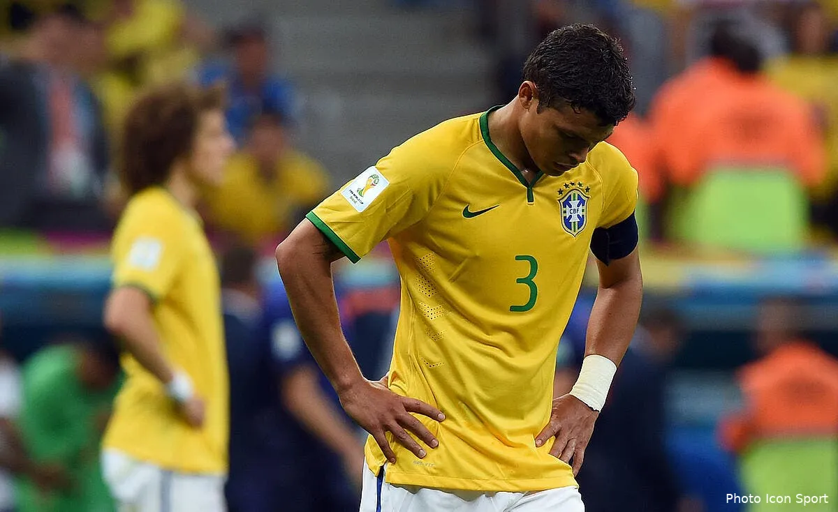 bresil thiago silva toujours snobe lucas oublie thiago silva 7135536