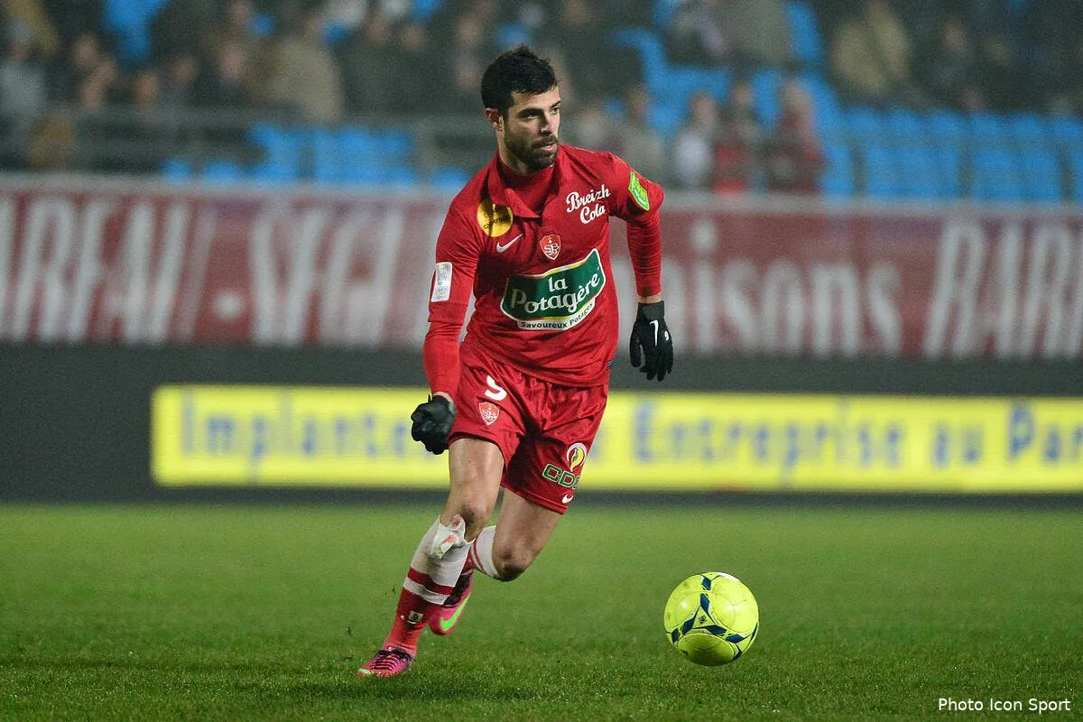 brest laisse finalement ben basat signer a toulouse iconsport win 260113 08 7349017