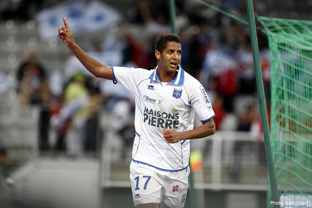 brest pense a jemaa pour remplacer nolan roux iconsport bac 170911 05 0630098