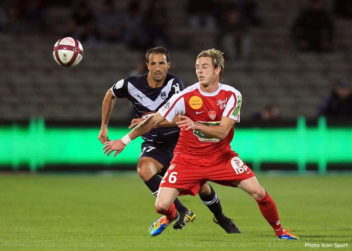 brest regrette un nouveau nul et l arbitrage brest26302