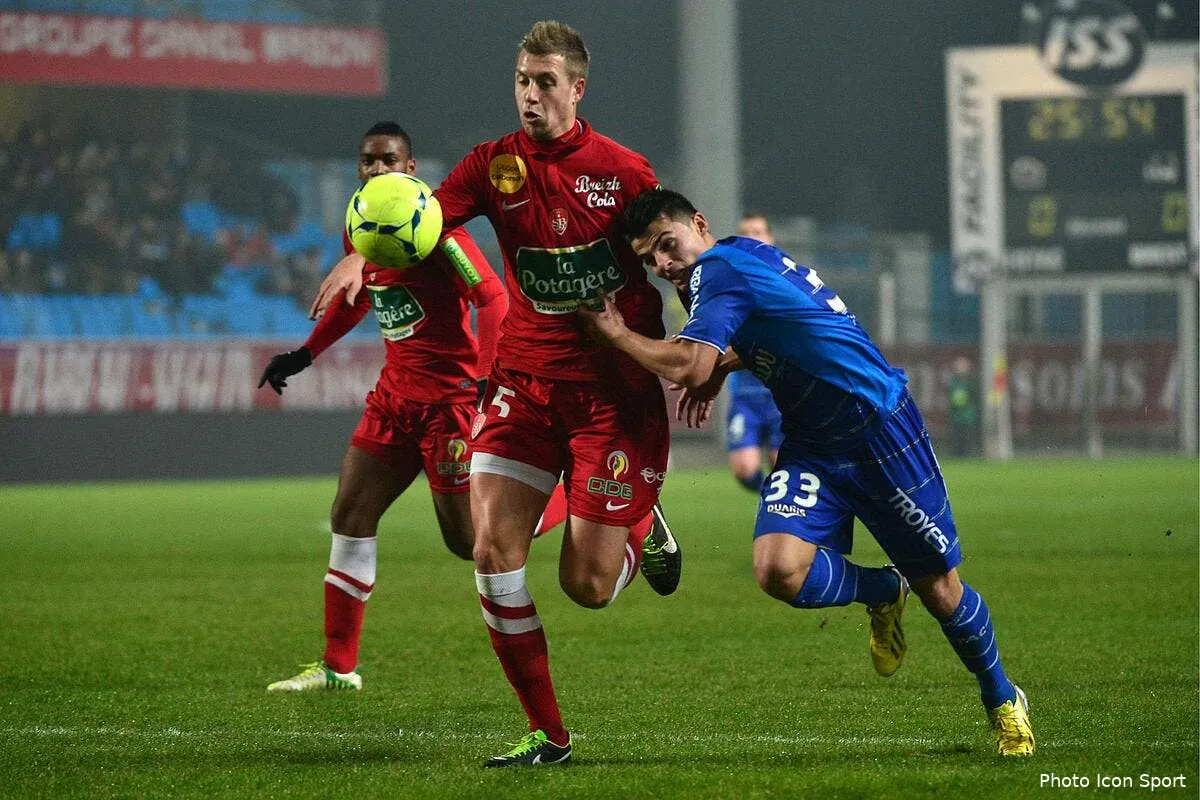 brest reste en rade et perd la guerre de troyes iconsport win 260113 07 0748593