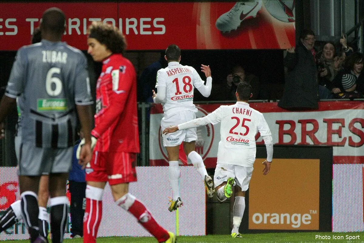 brest stoppe l hemorragie mais n est pas gueri iconsport ker 160213 01 0250249