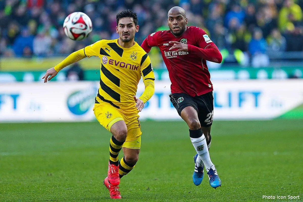 briand fait coucou aux clubs de l1 iconsport mis 220315 09 07108811