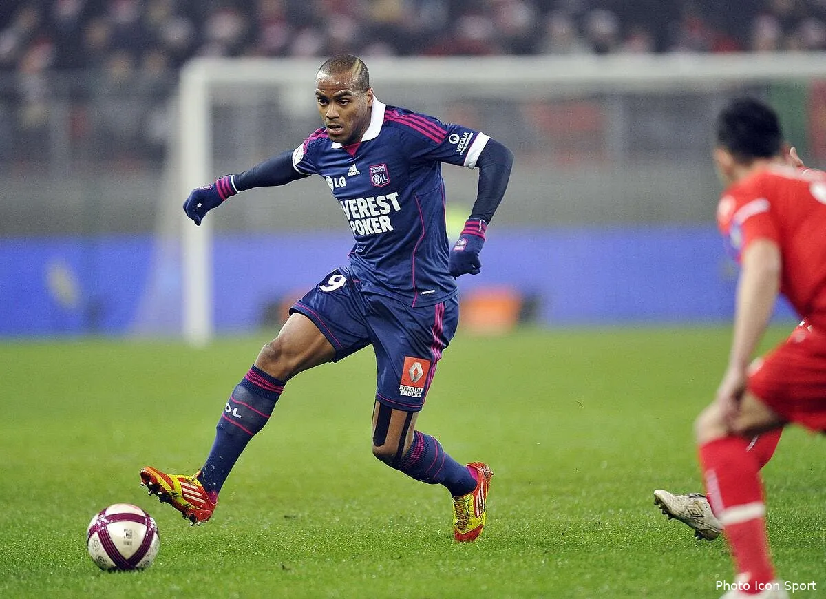 briand ne rejette pas totalement un depart de l ol iconsport per 211211 74 3129518