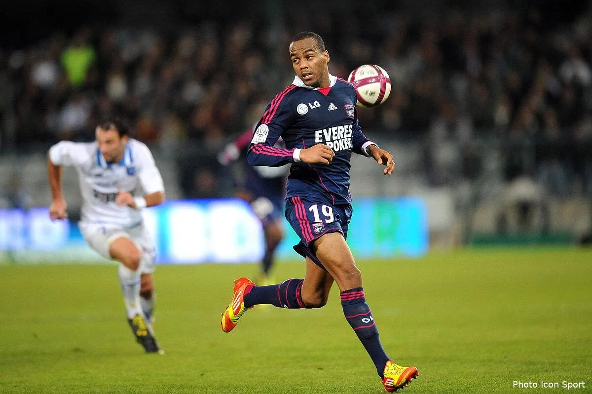 briand ne sera jamais le cristiano ronaldo de l ol iconsport per 271111 05 7428698