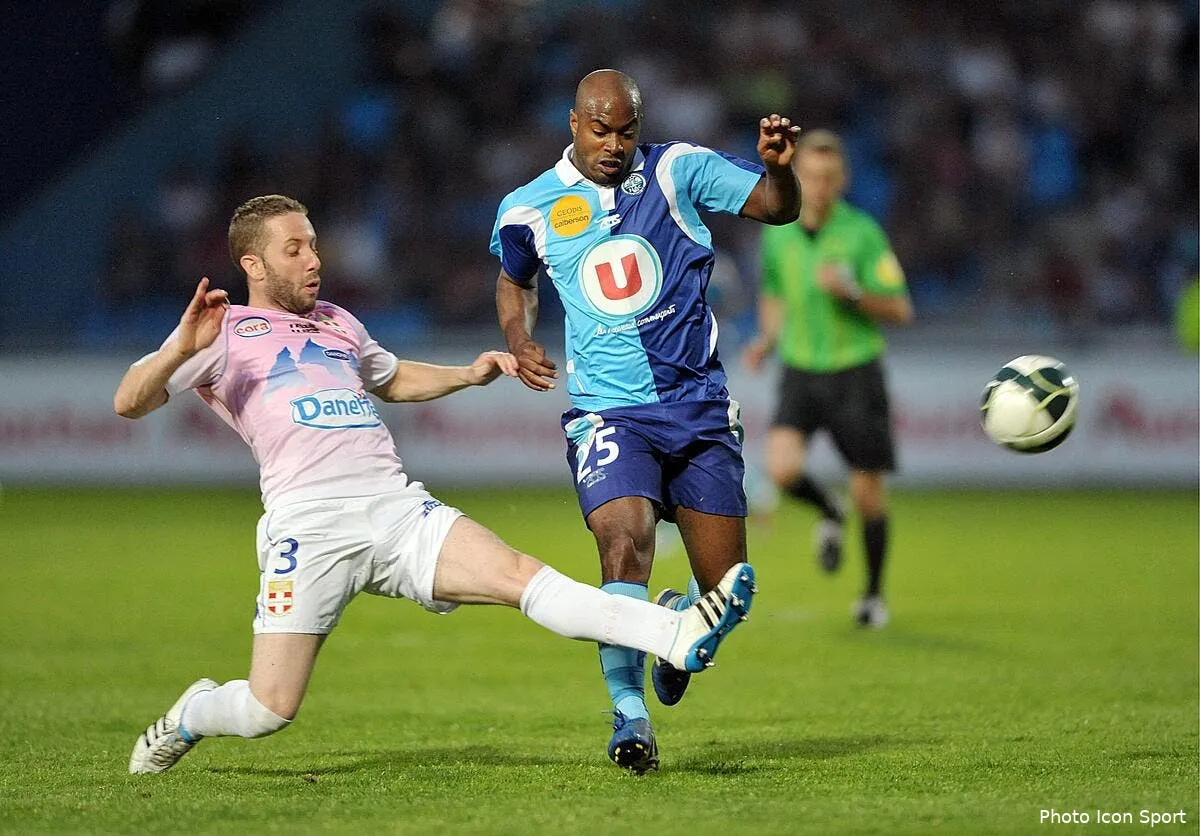 brice jovial rejoint dijon iconsport win 220411 41 2720864