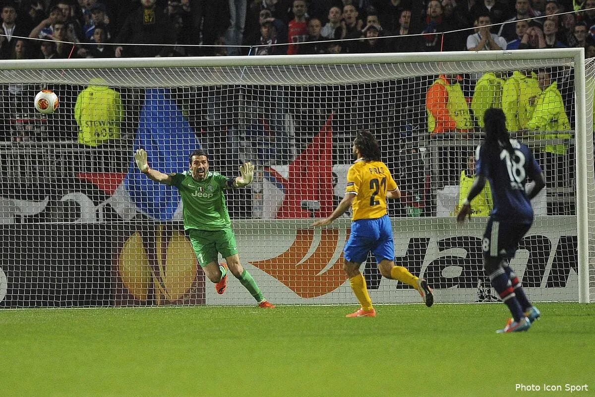 buffon ne fanfaronne pas face a l ol iconsport jpt 030414 62 1680399