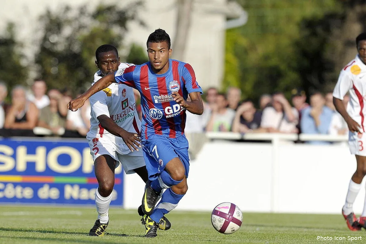 bulot veut sortir de sa coquille contre l ol iconsport per 300711 61 7724995