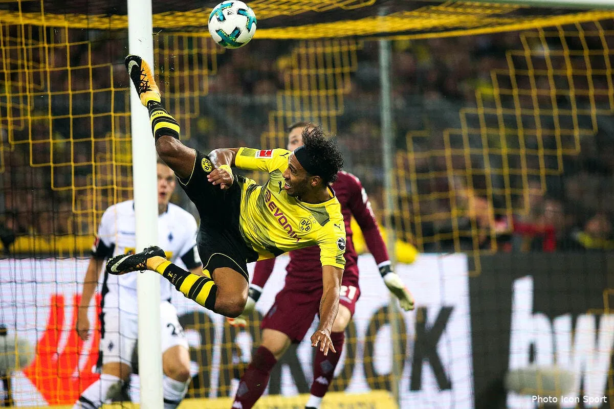 bundesliga dortmund cartonne monchengladbach iconsport icon fir 230917 02 04194281