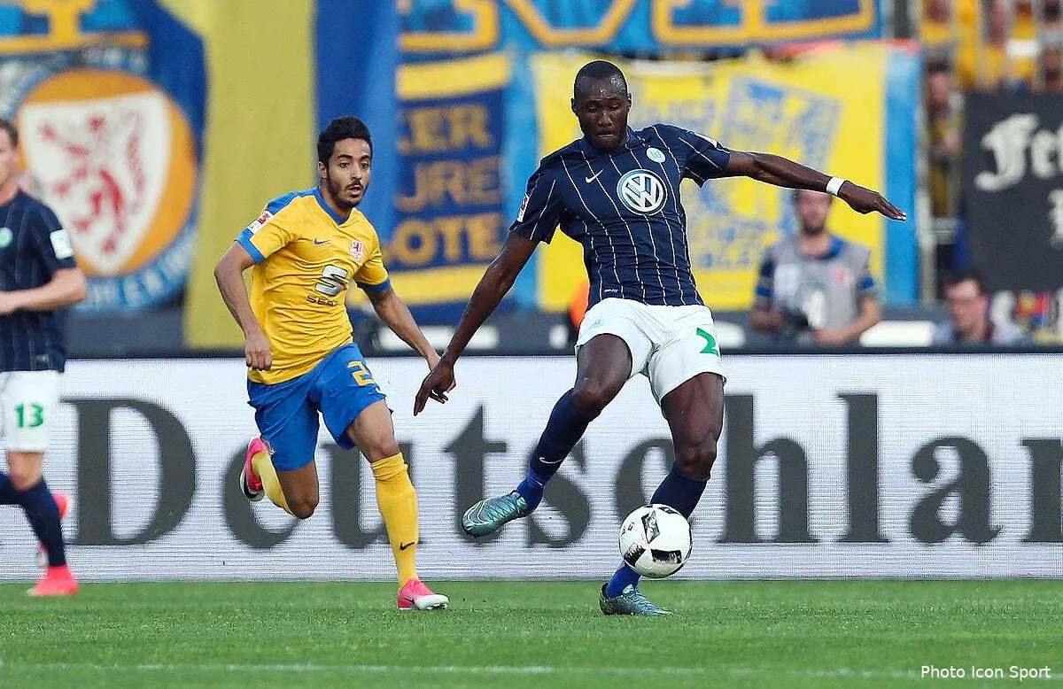 bundesliga wolfsbourg se sauve contre braunschweig iconsport fir 290517 01 01181662