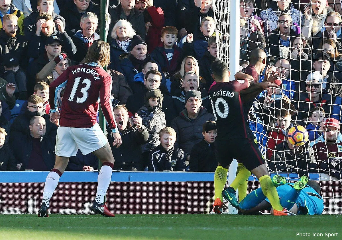 burnley manchester city 1 2 iconsport bpi 261116 02 02162132