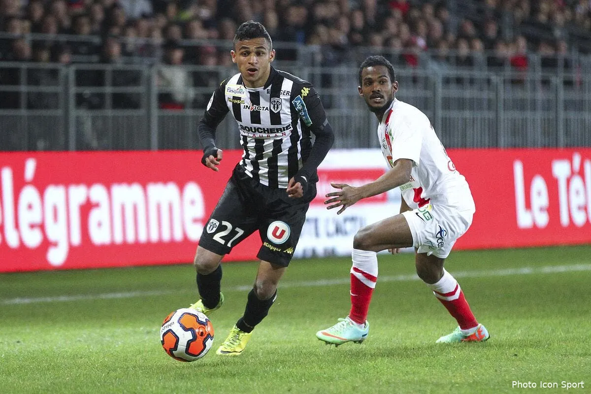 c est confirme l om s interesse a une revelation de l2 boufal99593