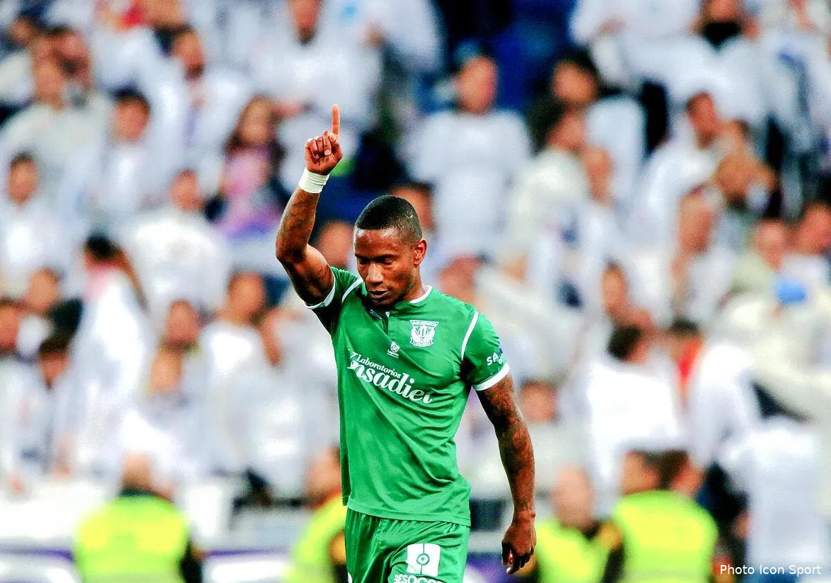 c est facile de mettre 8 0 contre dijon un ancien lyonnais confirme beauvue 4210693