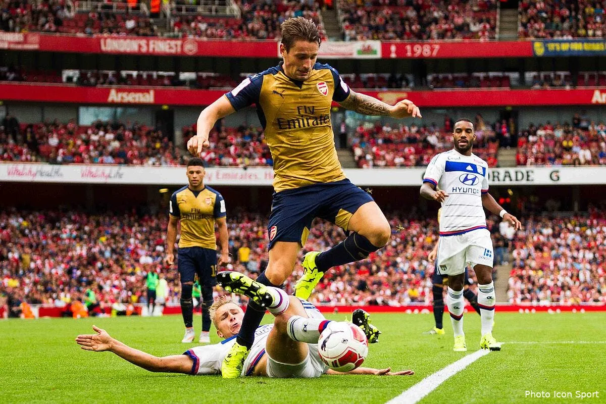 c est ok pour debuchy a aston villa iconsport plu 250715 89 04131075