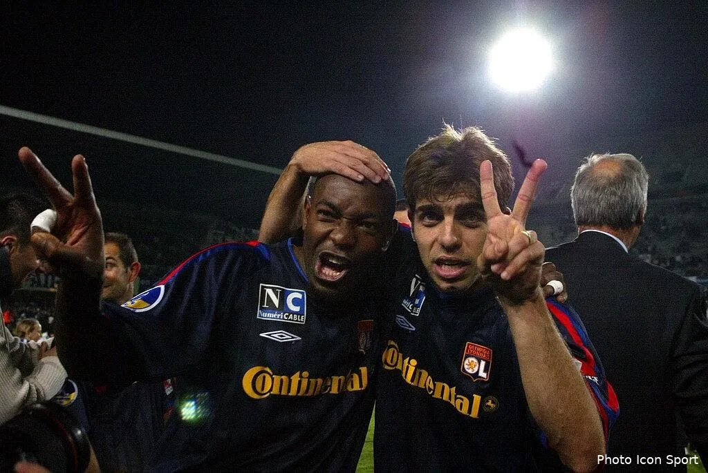 cacapa se voit bien avec juninho pour coacher l ol 66087 14566