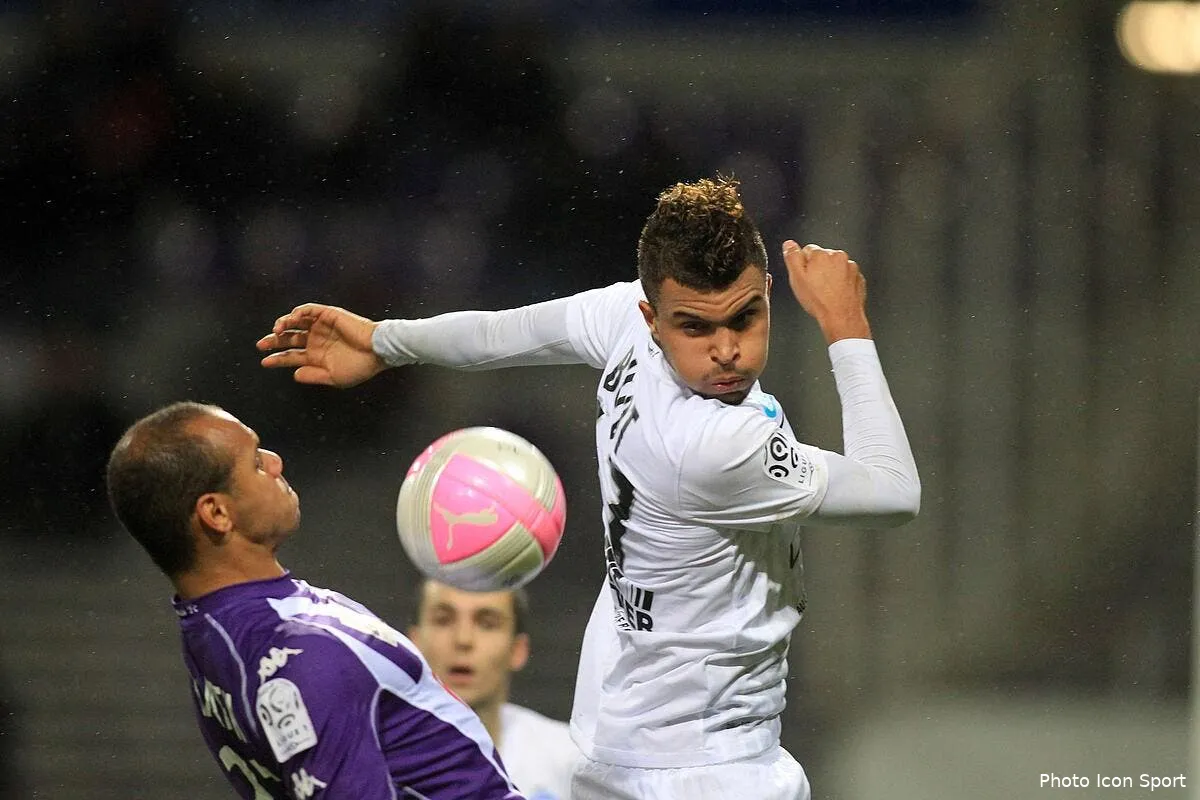 caen cherche motivation pour oublier la crise ca30449