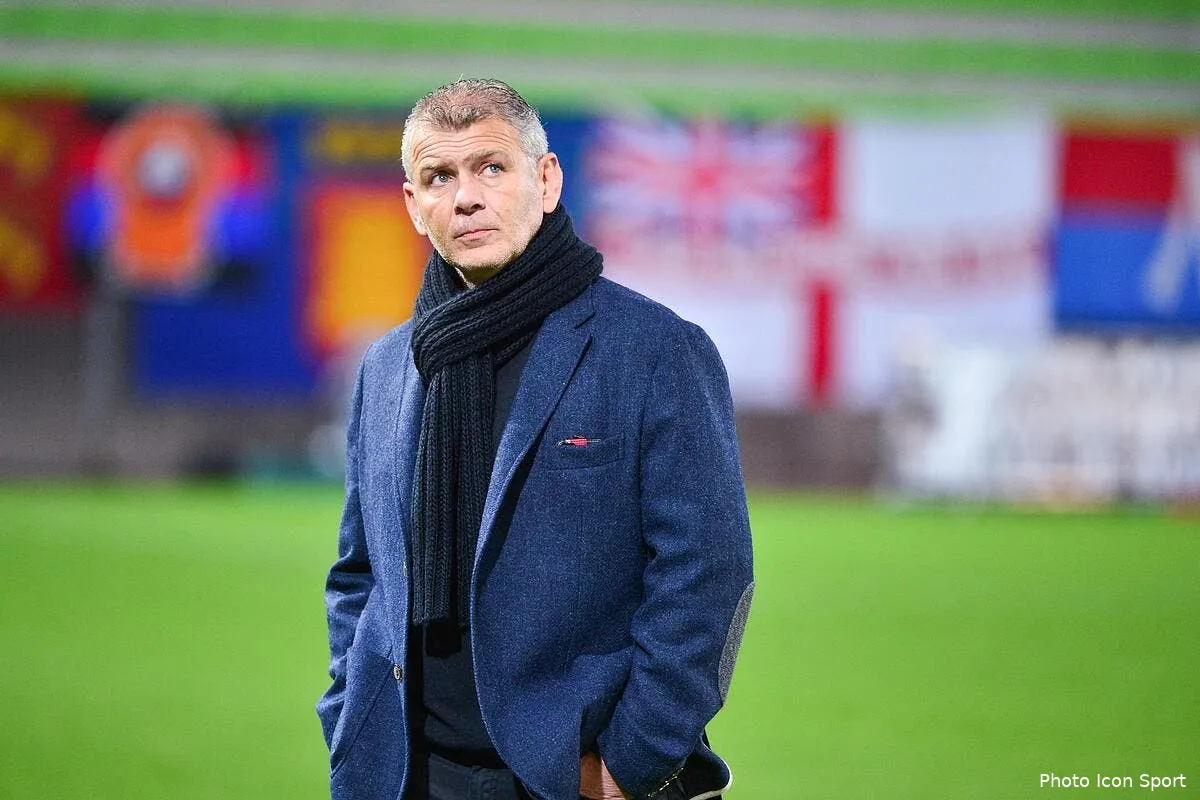 caen fera tout pour eviter la banane de l ol garande99067