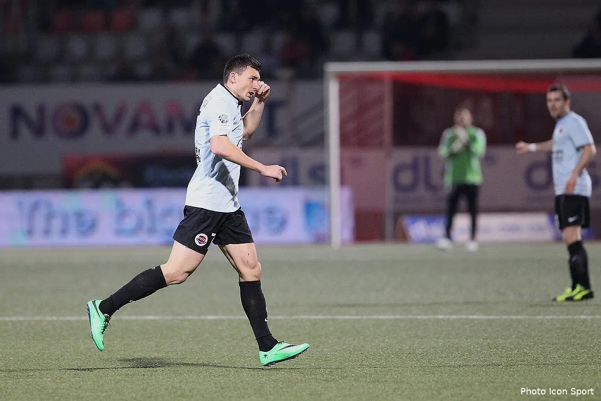 caen le roi du finish se rapproche de la l1 iconsport mrv 280314 02 0581875