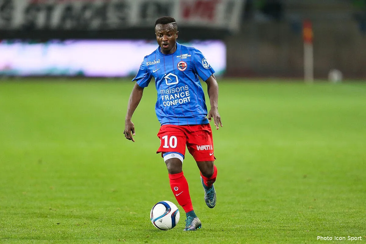 caen rennes 1 0 iconsport vmi 231015 08 38134360