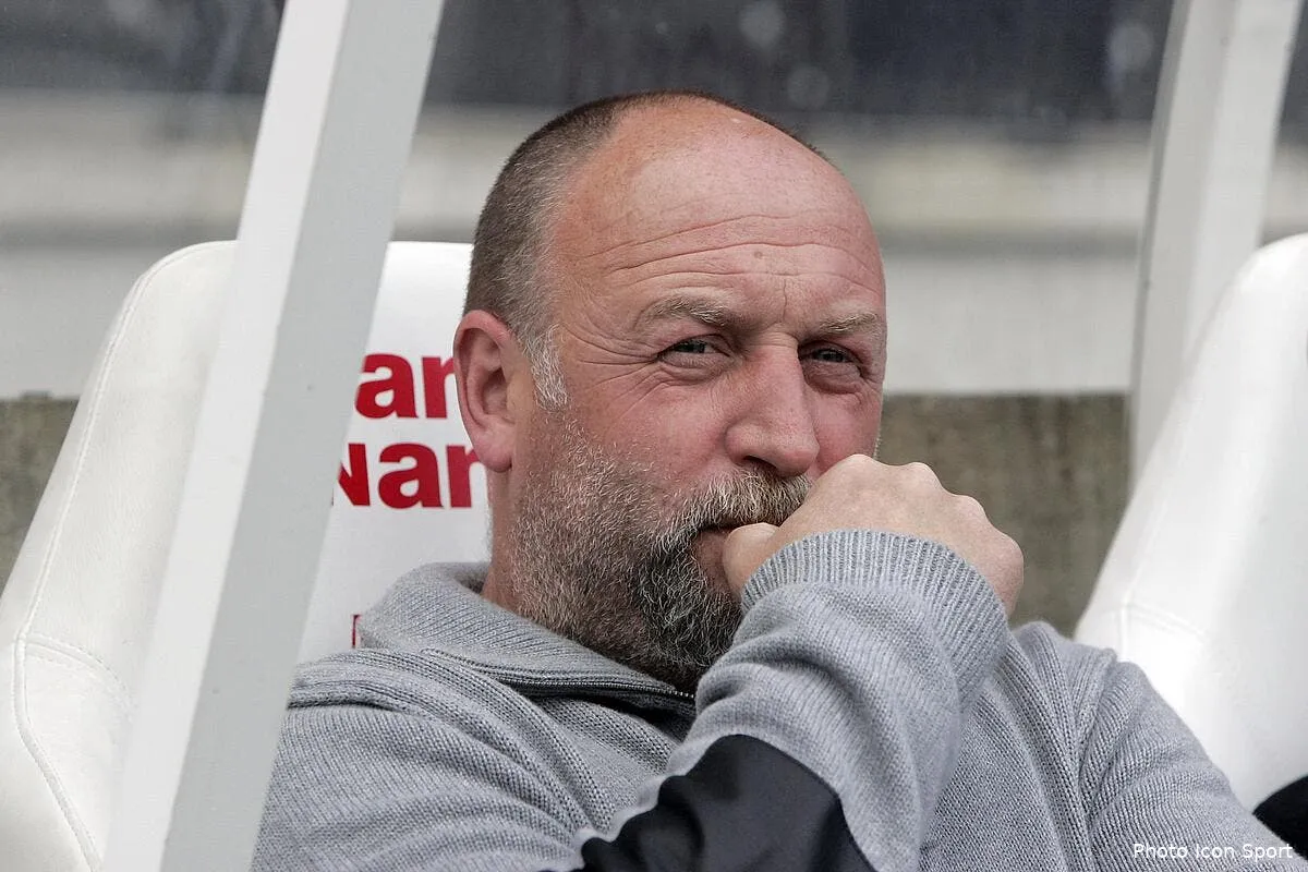 caen un an de prison ferme reclame contre franck dumas iconsport mrv 290412 44 45163304