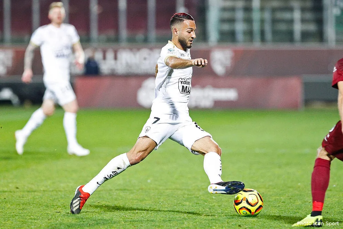 can 2018 l algerie vire un joueur qui a montre ses fesses en direct icon mrv 170519 11 34255837