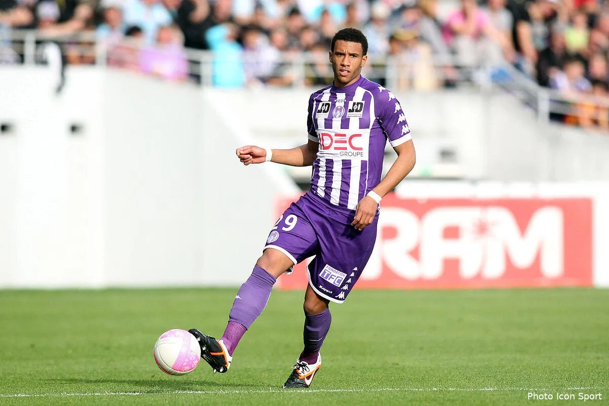 capoue pret a quitter le tfc des cet ete iconsport blo 070512 66 5834794